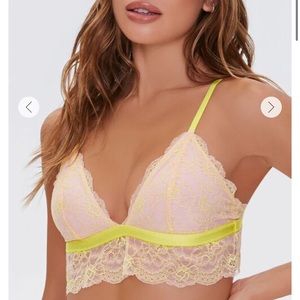 Forever 21 Contrast trim lace Bralette